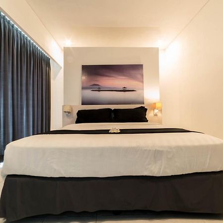 Pom Pom'S Bali Apartments Kerobokan Esterno foto