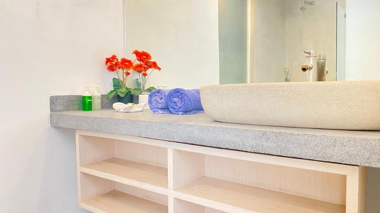 Pom Pom'S Bali Apartments Kerobokan Esterno foto