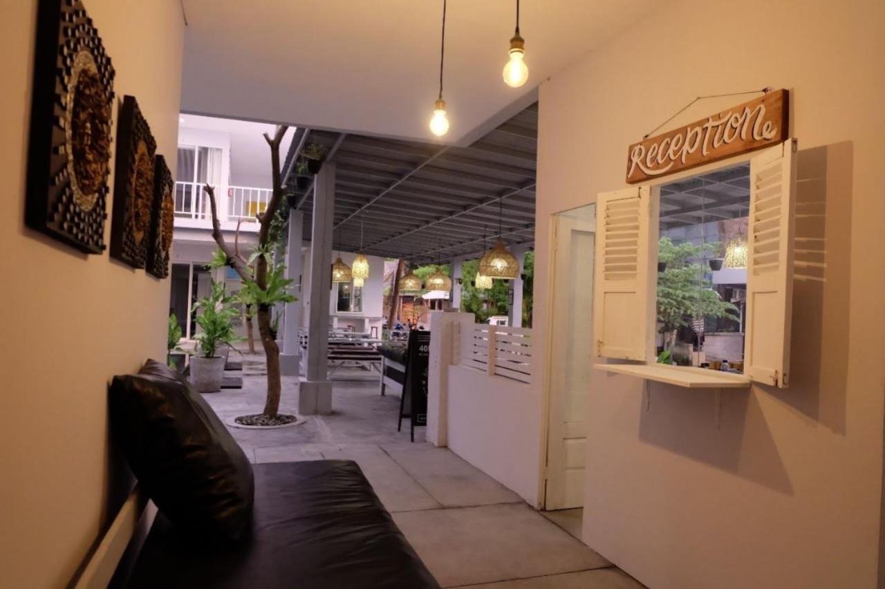 Pom Pom'S Bali Apartments Kerobokan Esterno foto