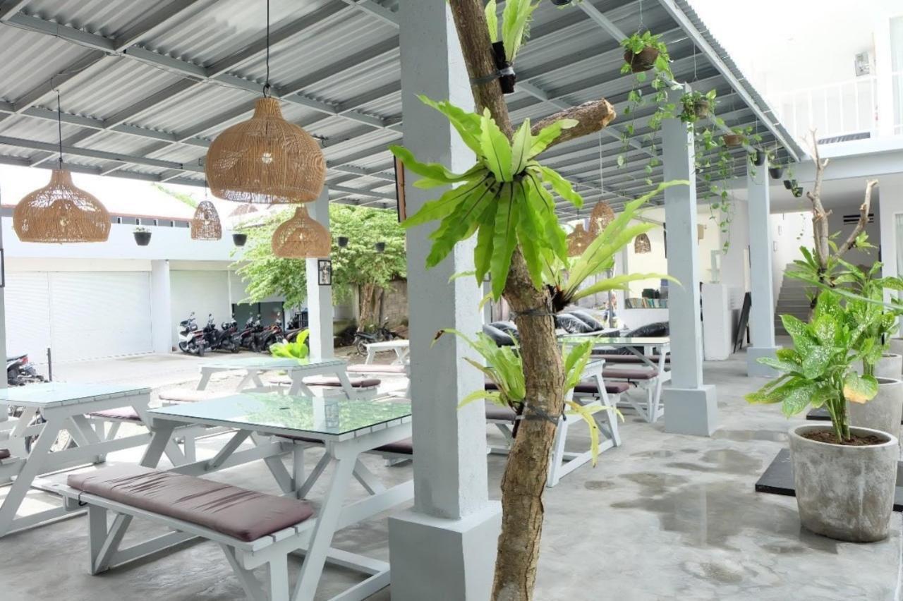 Pom Pom'S Bali Apartments Kerobokan Esterno foto